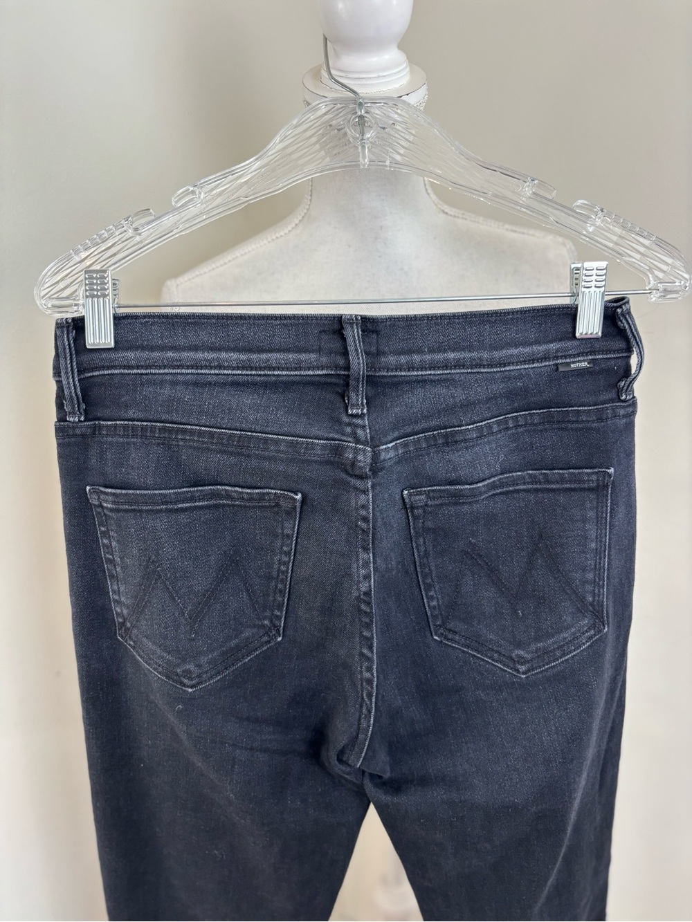 Mother the Weekender Flared Jeans In Deep End Size 28 - Picture 3 of 10